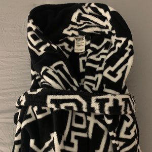 Robe - Victoria Secret